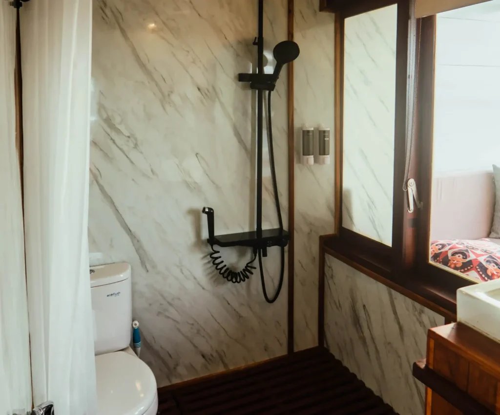 Bathroom in Rinca 1 & 2 Sukha Sail Yacht Cruise Phinisi by Komodo Luxury
